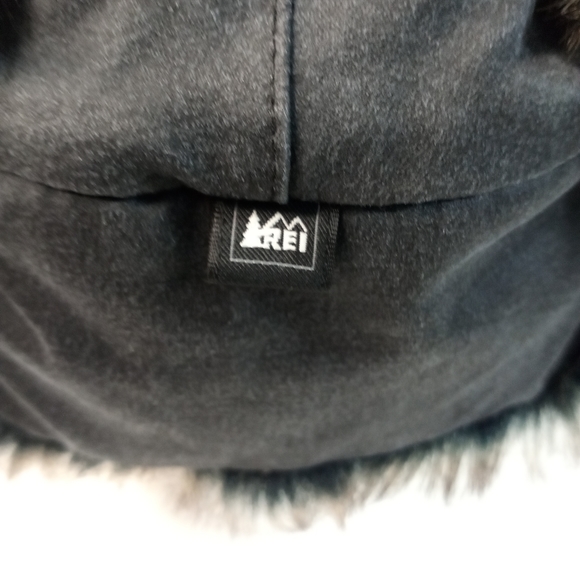 REI Child's Cotton Faux Fur Ear Flap Hat  7-14Y - Picture 6 of 10